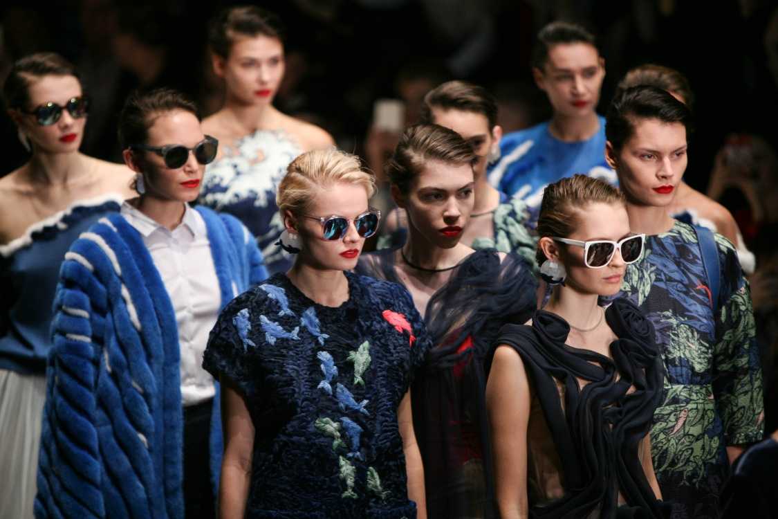 Индустрия моды: главные мировые тренды и особый путьроссийских дизайнеров